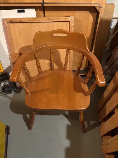 Chaise en bois, View more