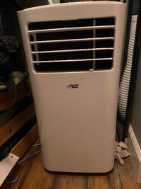 Arctic King 8000BTU portable air conditioner