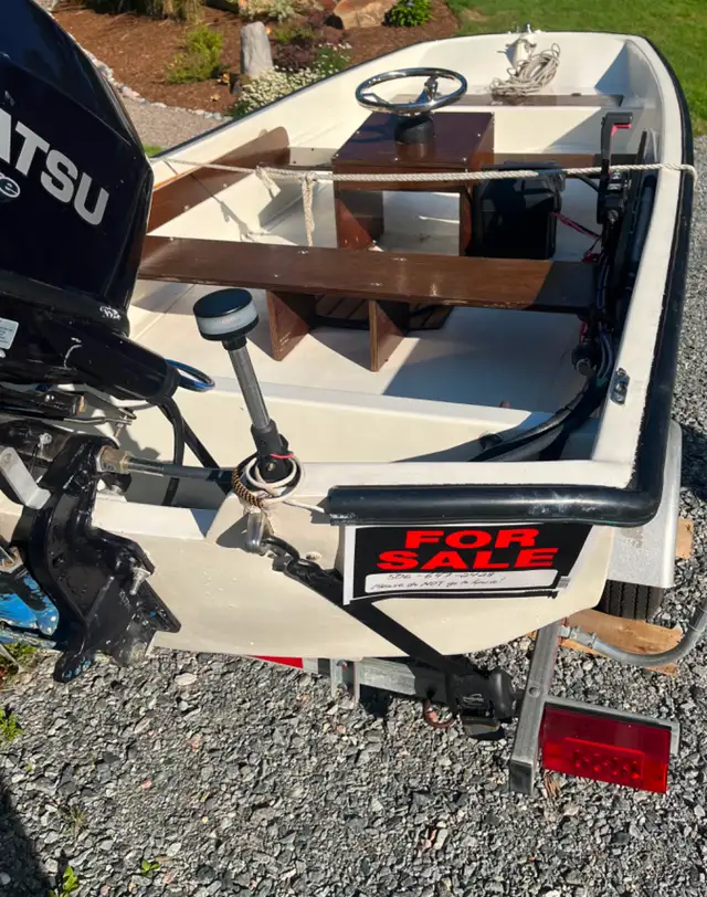 13 Ft Boston Whaler for Sale in Powerboats & Motorboats in Saint John - Image 5