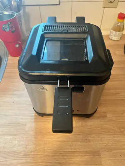 Mini friteuse électrique Starfrit, View more