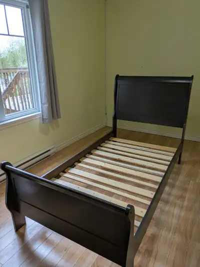 2 x Lit simple en bois, View more