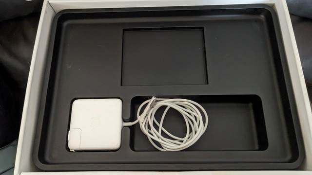 Apple MacBook Pro 13 A1278 in Laptops in Saskatoon - Image 3