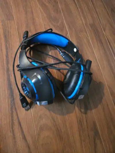 headphones , View more