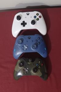 3 XBox one controllers, $20 ea or 3 for $50, PU in Wallaceburg