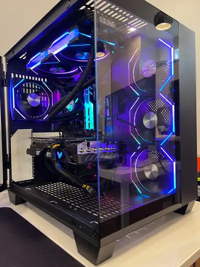 Custom Gaming Pc, Can be tested fully tested before purchase. Pc specs: CPU: Ryzen 7 5800X COOLER: A...