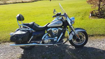 2011 Vulcan 1700 nomad recent tires and battery works excellent 20,000 kms