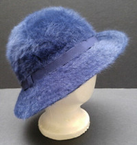 Like-New Vintage Kangol Women's Navy Angora Bucket Hat
