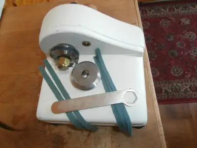 For sale a White Bliss Rug Hooking Cutter with # 6 and 8 blades . It's a 2010 model . The cutter has...