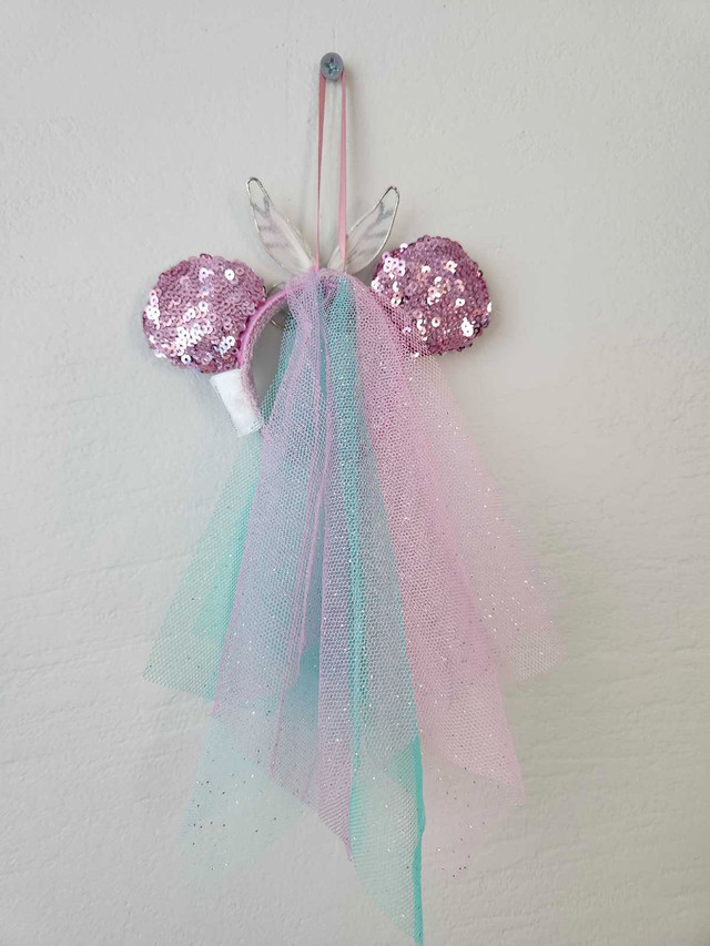 Disney Parks Fairy Minnie Ears Holiday Tree Ornament  NOT Weara in Arts & Collectibles in Chatham-Kent - Image 2