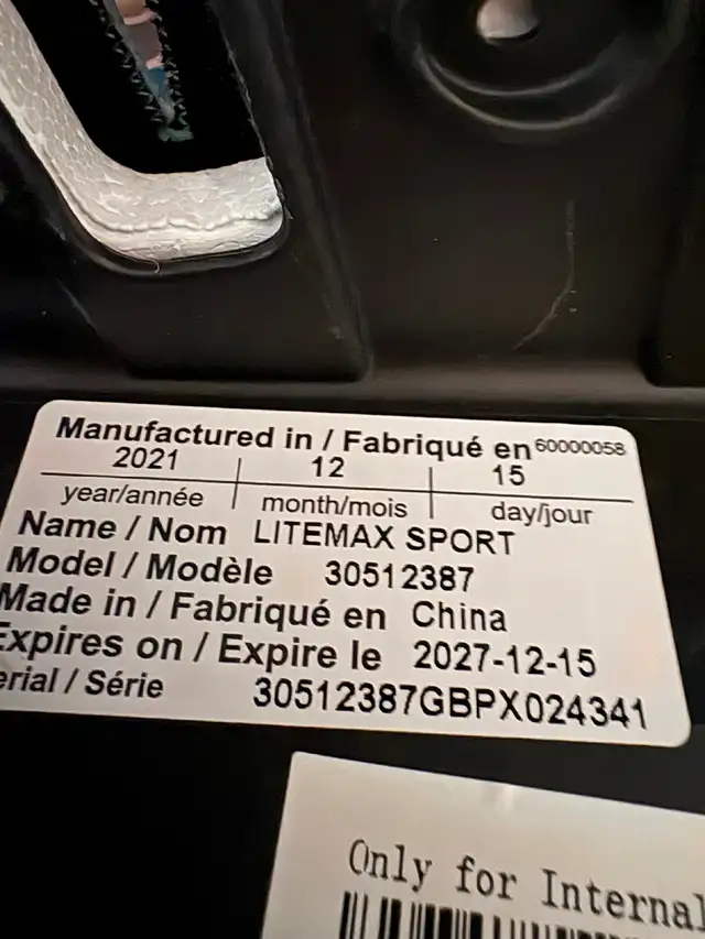 Car Seat in Strollers, Carriers & Car Seats in Brantford - Image 4