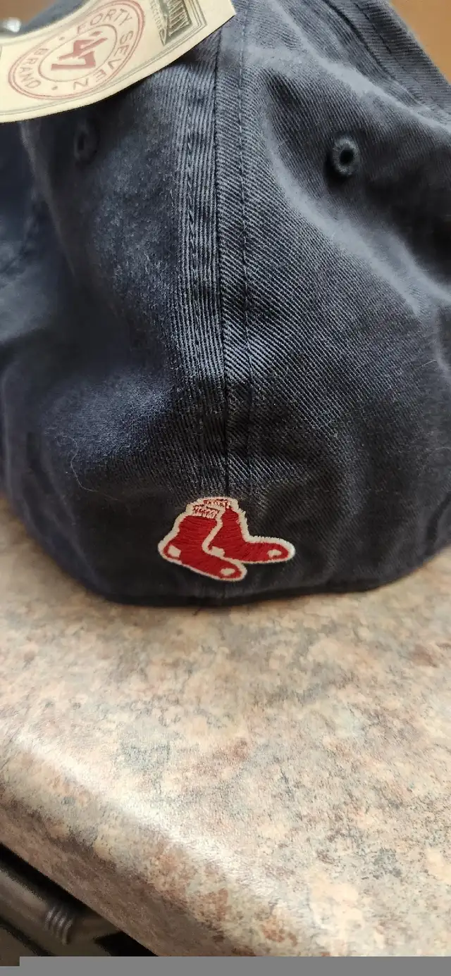 NEW Boston Red Sox hat cap in Baseball & Softball in London - Image 3