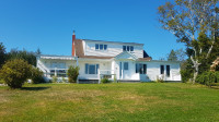 waterfront duplex 5' to Chester Basin & 13' to Mahone Bay, NS