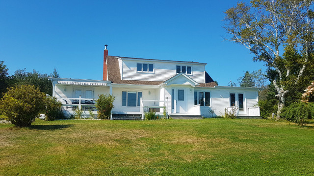waterfront duplex 5' to Chester Basin & 13' to Mahone Bay, NS in Long Term Rentals in Bridgewater
