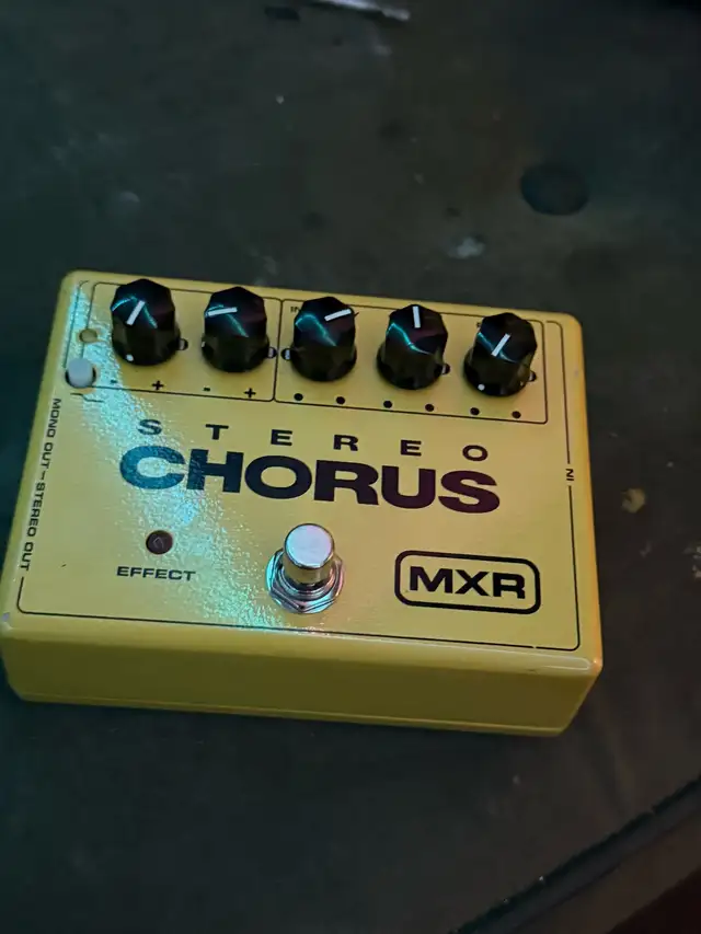 MXR Stereo Chorus in Amps & Pedals in Markham / York Region - Image 3