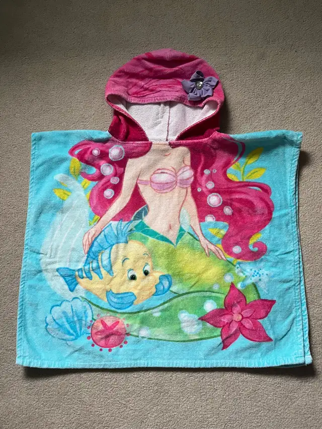 Disney The Little Mermaid Girls Beach Towel in Other in Markham / York Region - Image 2