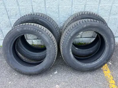 For Sale 4 Winter Tires with only one winter season of use: - 2X Michelin X Ice Snow SUV: 235/60R18...
