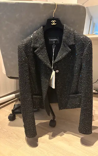 Chanel blazer tags on never worn very high end , View more