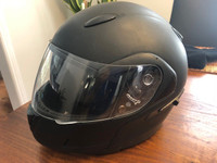 2 casques de motos