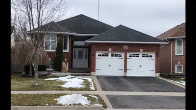 2 Large Rooms for Rent for Female Trent Students
