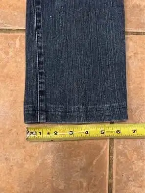 OJO jeans $15, size 28-29 (8-10), high waist, above ankle jeans in Women's - Bottoms in Oakville / Halton Region - Image 11