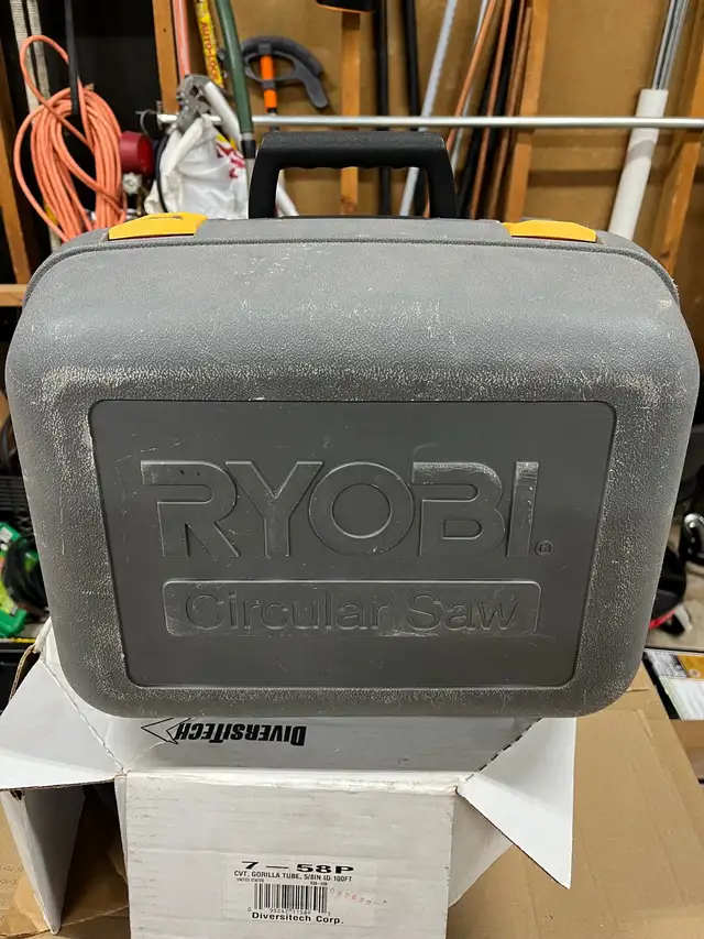 Ryobi circular saw in Power Tools in Mississauga / Peel Region - Image 5