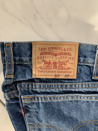 Medium wash Levi Jeans