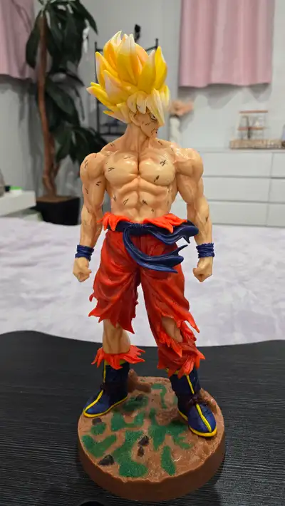 Huge Dragon Ball Z Battle-Damaged Super Saiyan Goku Statue, View more