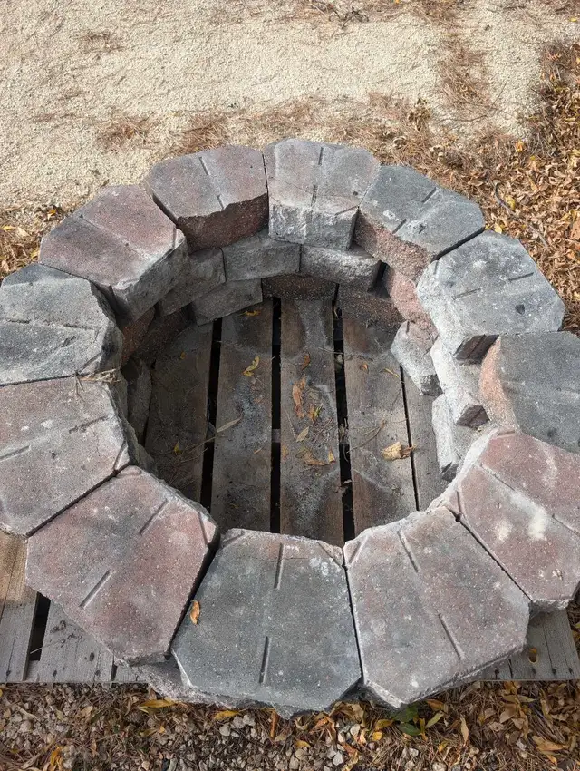Fire Pit62863285826051121