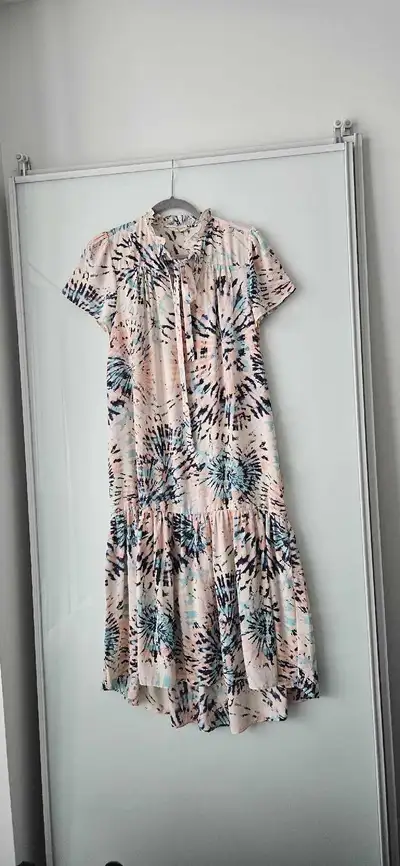 Papaya Dress, US size 8, Floral design, High-Low style, View more