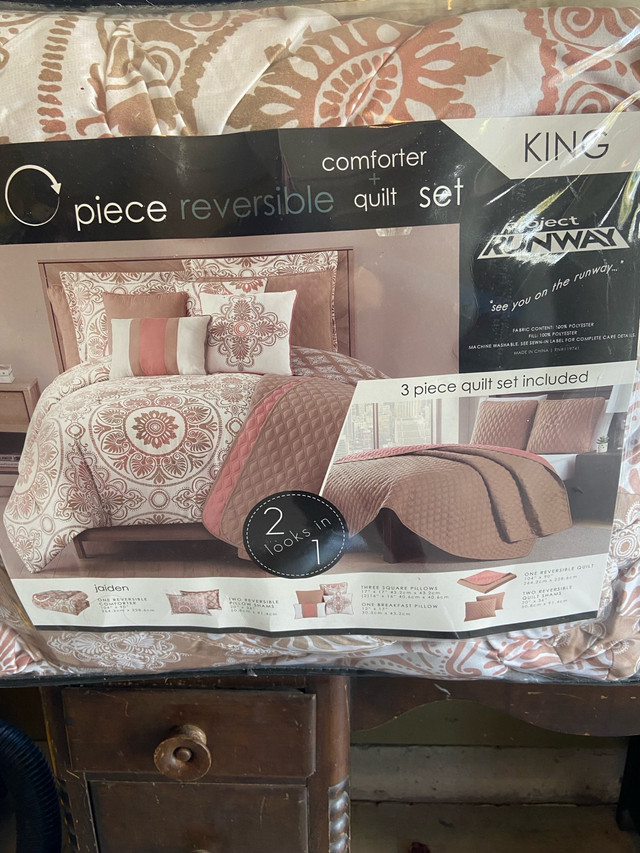 King size comforter set dans Literie  à St. Catharines