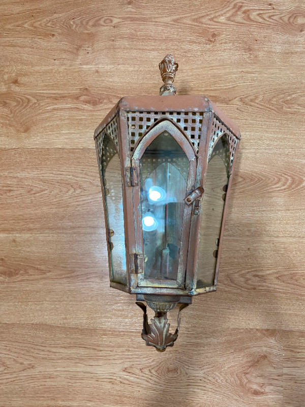 GUC Large Metal Wall Lantern Sconce Candle Holder in Outdoor Décor in Oshawa / Durham Region