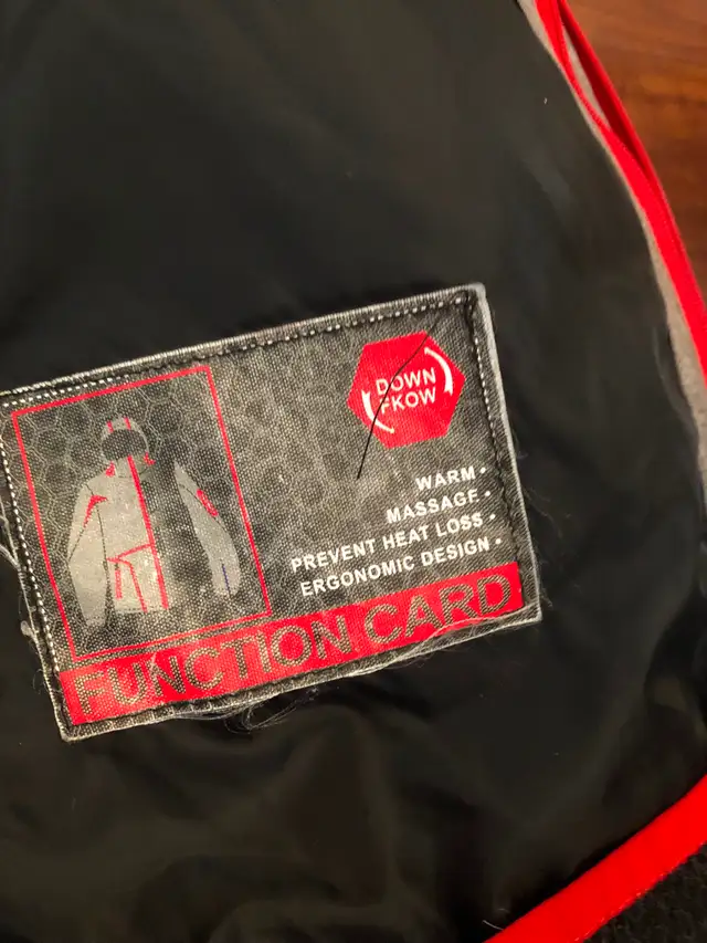 Duck down slim parka in Men's in Calgary - Image 3