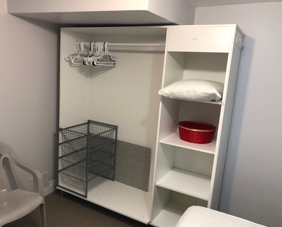 FULLY FURN. BSMT APT.              -   1 bedroom + den…2 parking 4