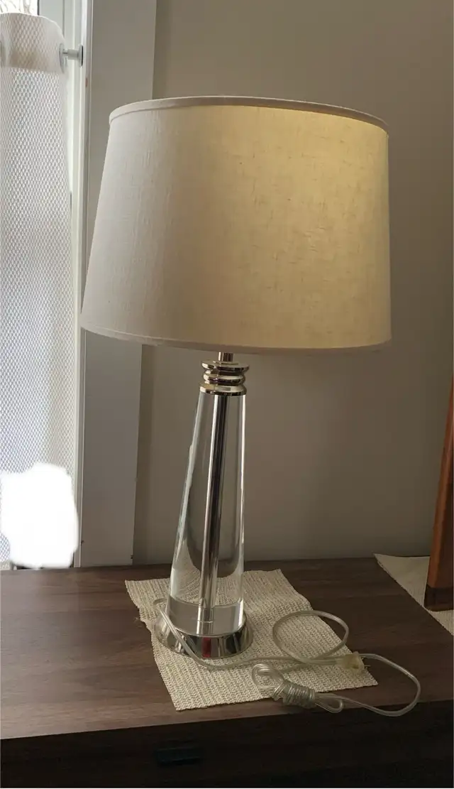 Pottery Barn Glass Tapered Lamp $10062863283472385122