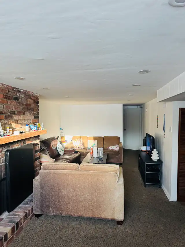Room for rent  in Long Term Rentals in City of Toronto - Image 5