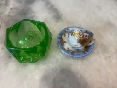 Minatures China tiny chip on both for all $10 CASH FIRM Bridlewood SW
