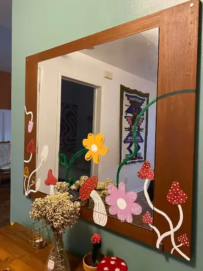 Miroir décoré , View more