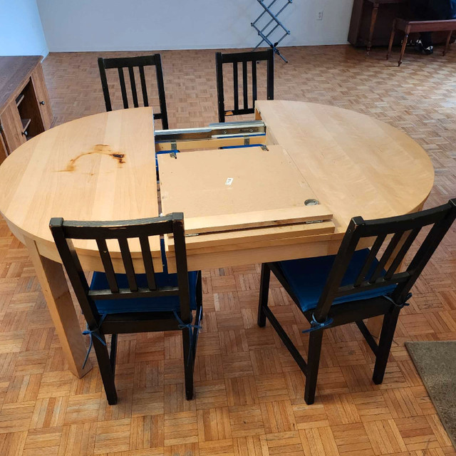 Ikea table for 4 or six plus 4 chairs in Dining Tables & Sets in City of Toronto - Image 4