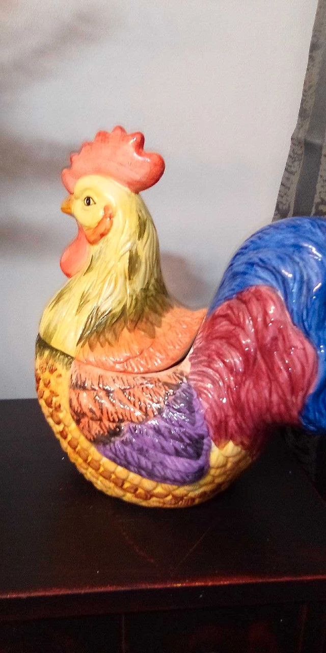 Vintage Rooster Cookie Jar in Kitchen & Dining Wares in Calgary - Image 3