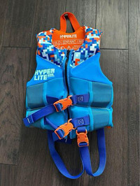 Infant life jacket 