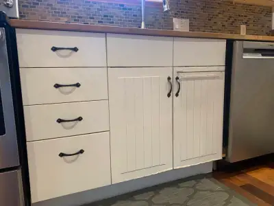 armoires de cuisine ,îlot et meuble d’appoint , View more