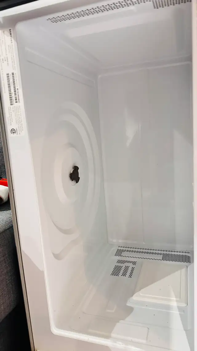 SAMSUNG OTR in Microwaves & Cookers in Winnipeg - Image 5