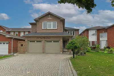 Spacious 3 Bedroom Basement Apartment for Rent Near Square One – Mississauga, ON Looking for a cozy,...