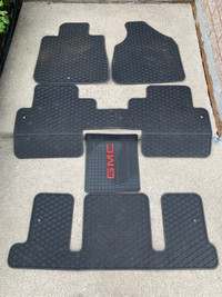 New GMC floor mats,Heated car seat,cargo cover