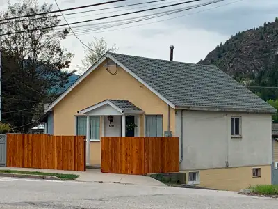 For Rent – Cute & Clean 2-Bedroom Home in East Trail – Available August 1st! Looking for a cozy and...
