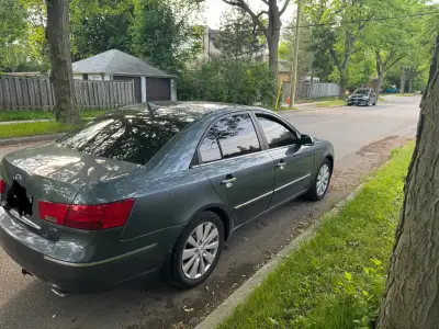 Hyundai Sonata 2009 Limited Edition. Very spacious interior with lots of leg room, looks and feels p...