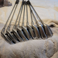 Golfing Irons Right Handed