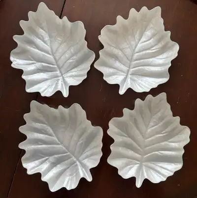 Decorative Glass Plates Leaf Shape (4 Plates), View more
