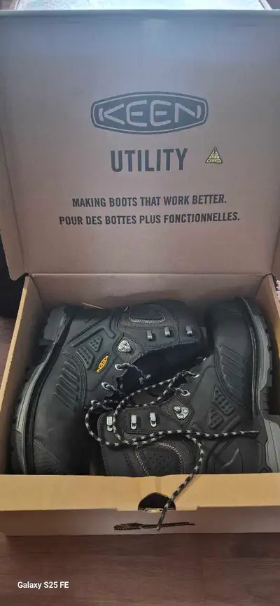 KEEN  8" PHILADELPHIA BOOTS, View more