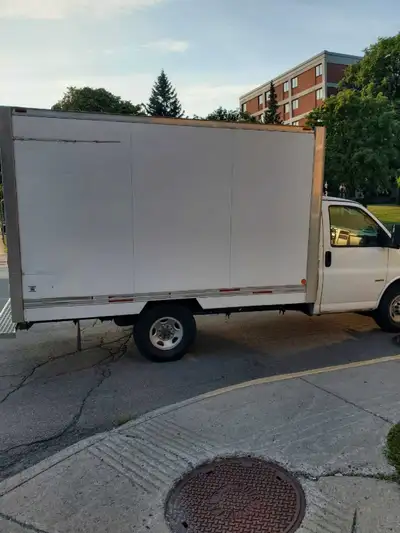 Camion réfrigéré pour vos déménagement et livraison en tout genre appelez-nous pour plus d'informati...